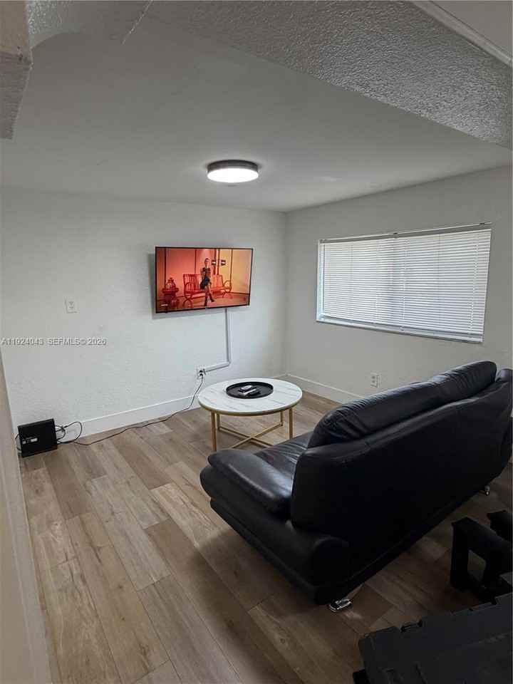 506 Northwest 60th Way - Photo 3 of 17