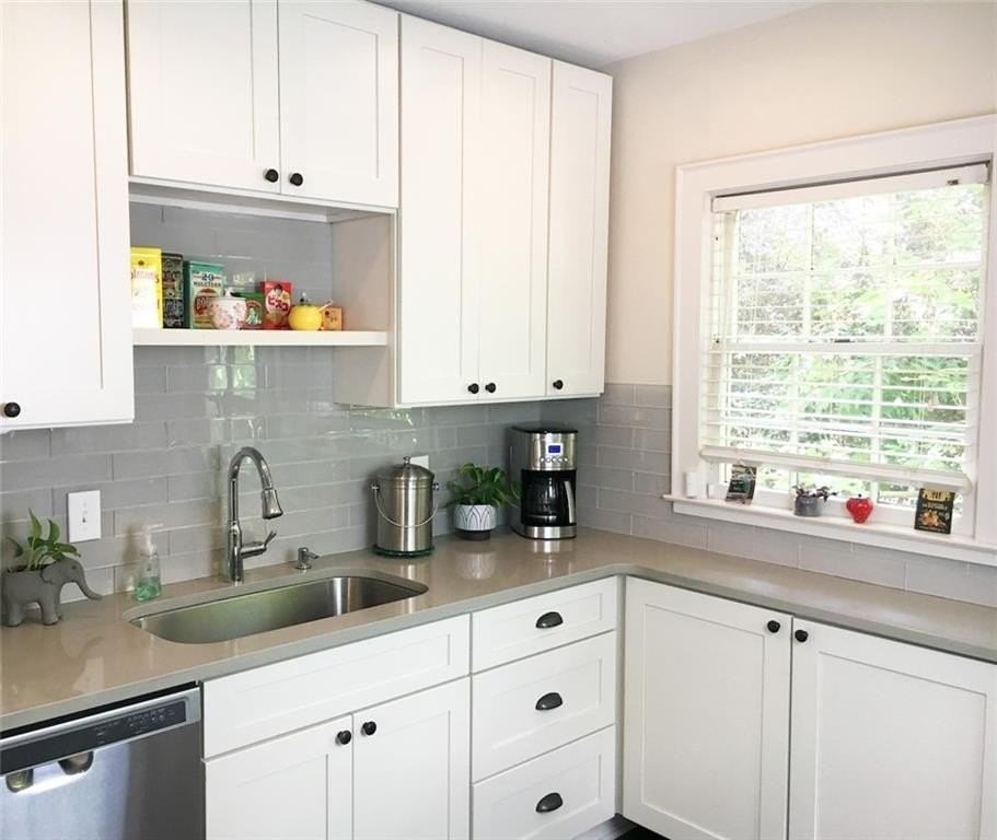 934 Ormewood Ave Se - Photo 5 of 18