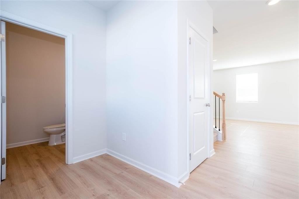 242 Lookout Dr - Photo 3 of 28