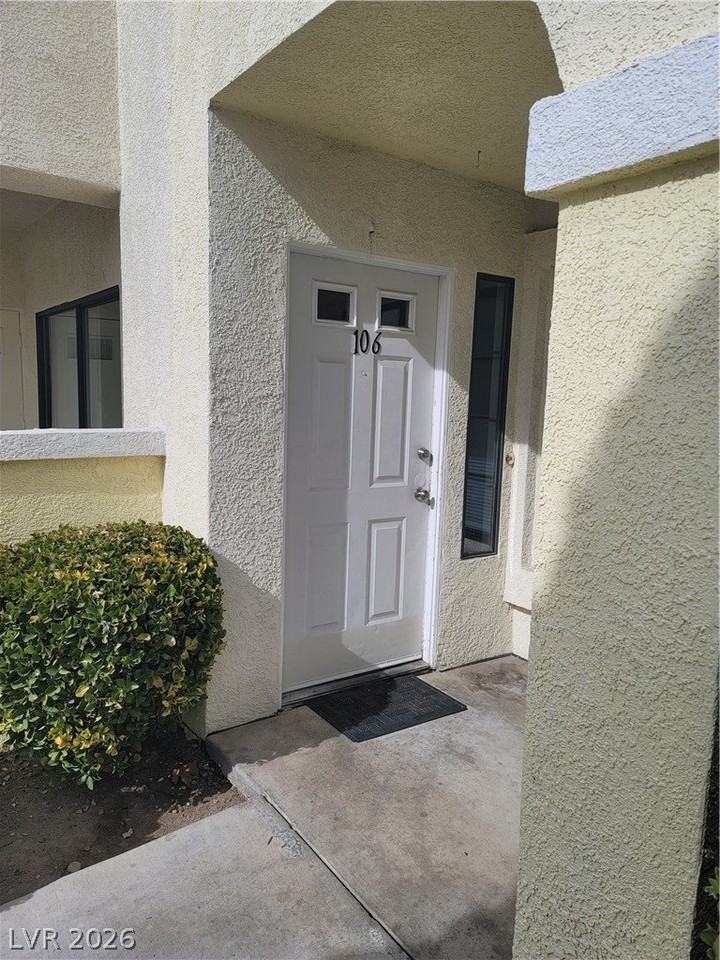 4865 S Torrey Pines Dr #106 - Photo 4 of 24