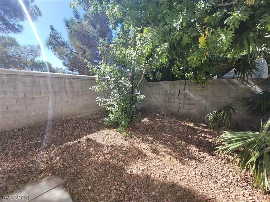 7817 Falconwing Ave - Photo 7 of 50