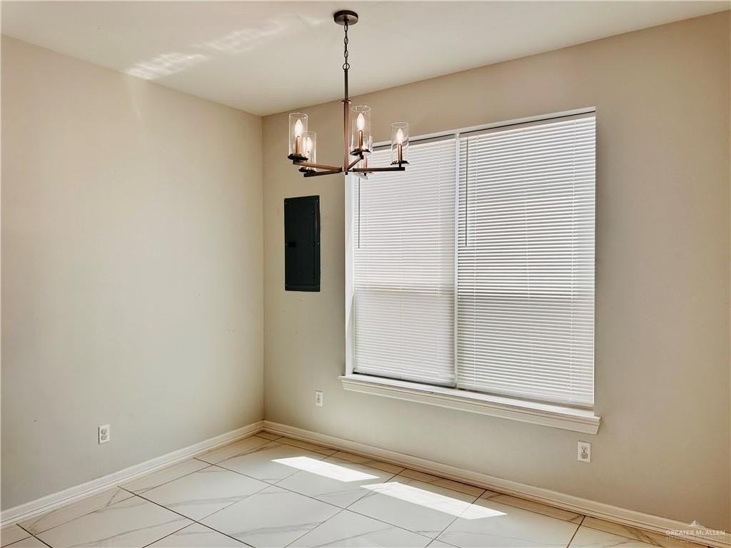 5506 N Crown Pt - Photo 7 of 20