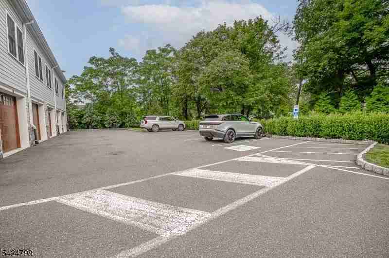 29 Euclid Ave #202 - Photo 7 of 8