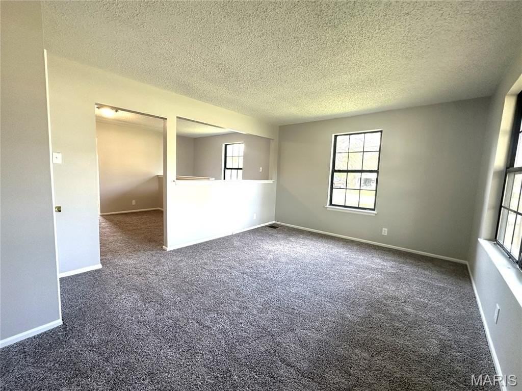 10063 Northgate Dr - Photo 2 of 24