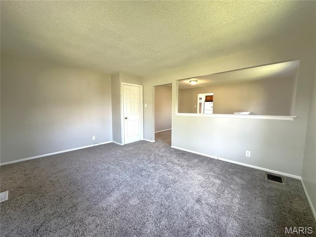 10063 Northgate Dr - Photo 3 of 24