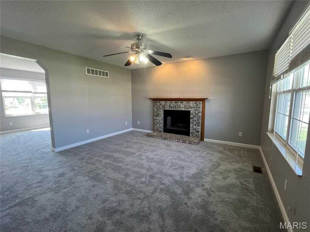 929 Chesapeake Junction Ln - Photo 3 of 28