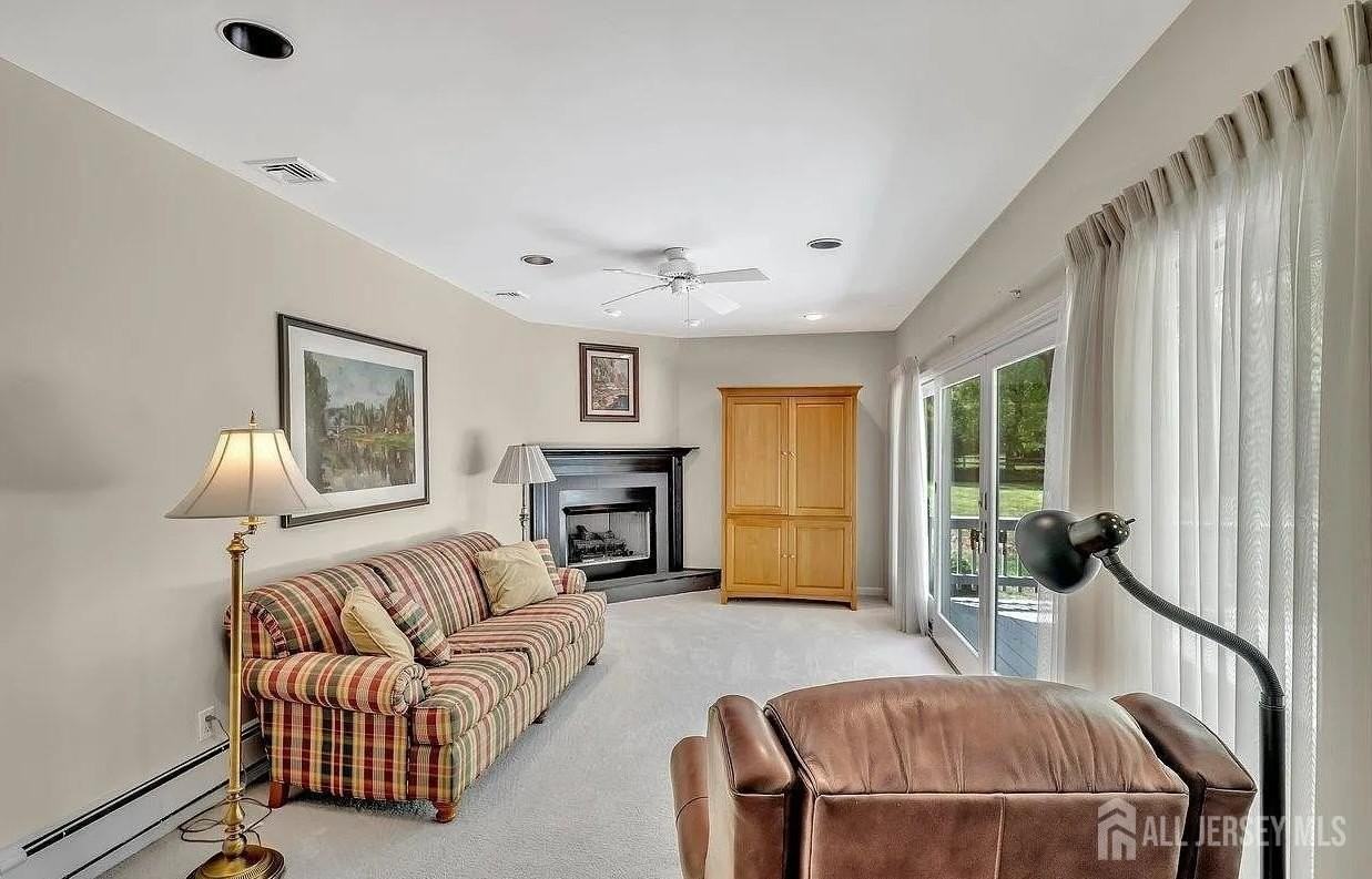 12 Windsor Dr - Photo 6 of 14