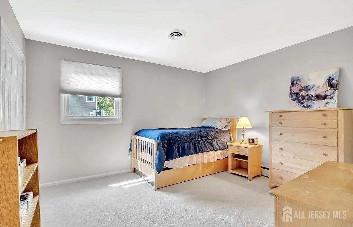 12 Windsor Dr - Photo 7 of 14