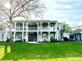 featured image of 196 Wycoff Way W