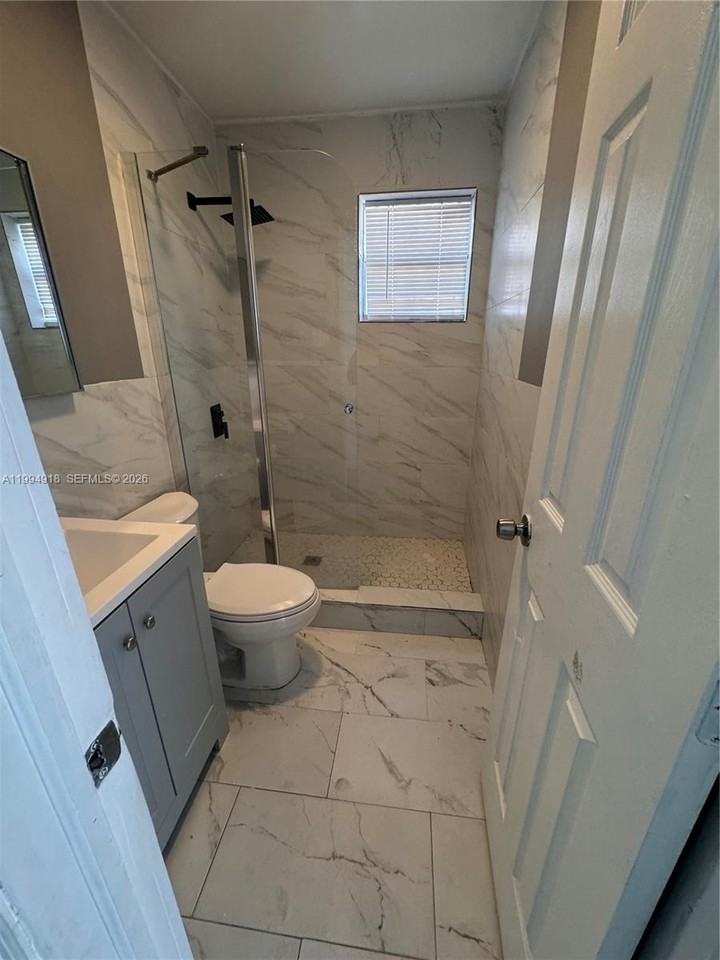 5721 Southwest 41st Street - Photo 6 of 21