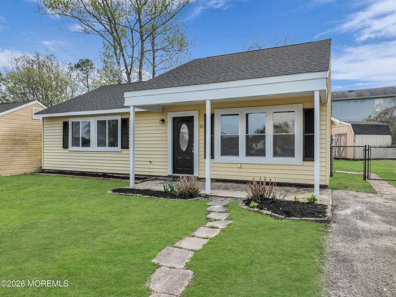 117 Schooner Ave - Photo 2 of 21