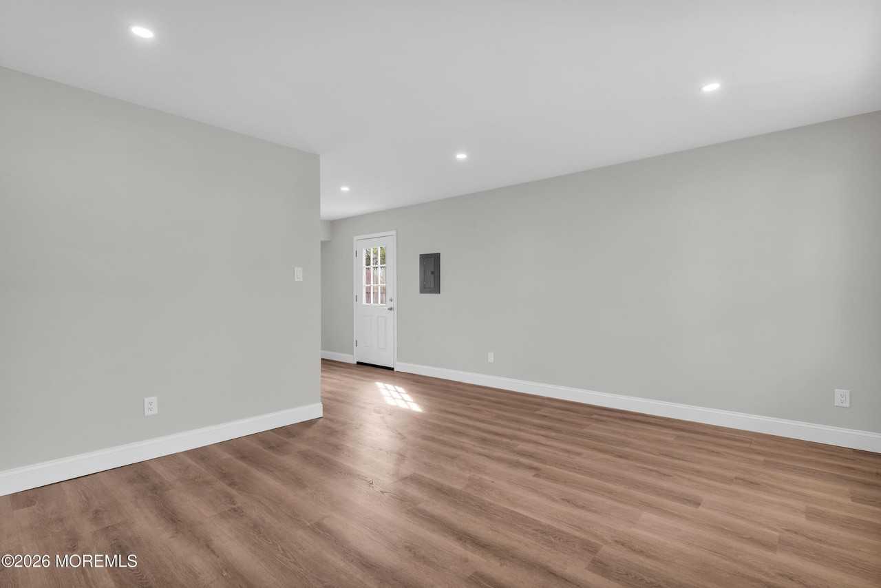 117 Schooner Ave - Photo 4 of 21