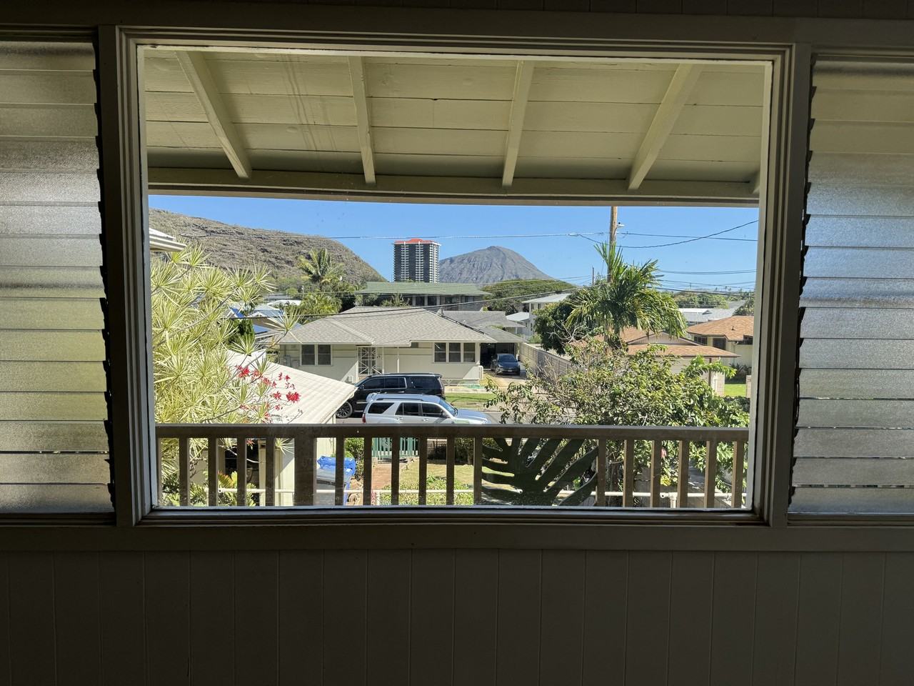 258 Moomuku Pl #C - Photo 2 of 13