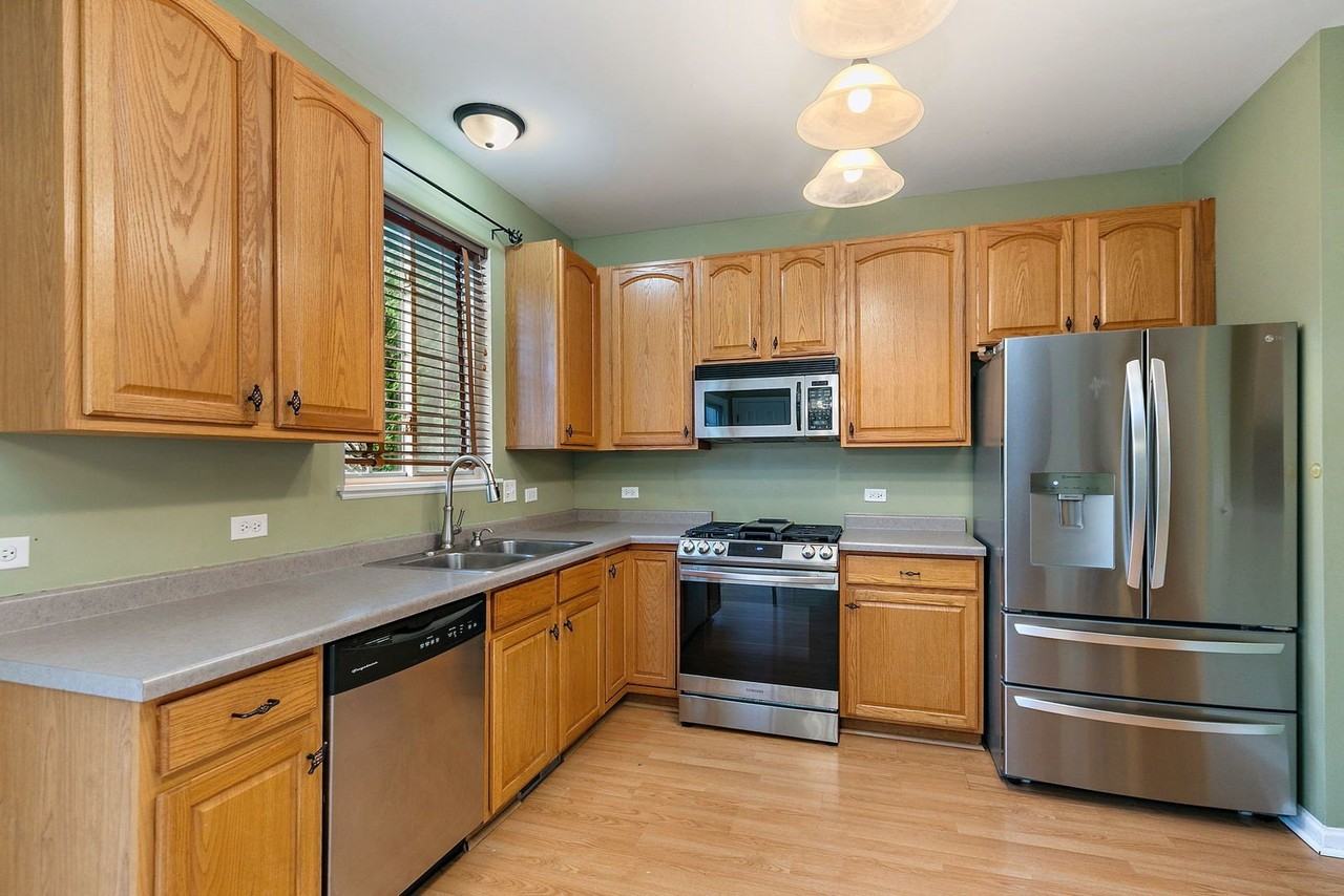 253 Evergreen Cir - Photo 7 of 17