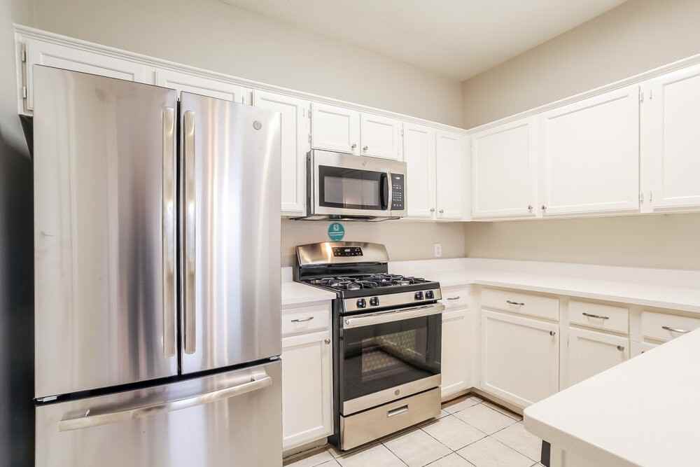 6615 Bluebottle Ln - Photo 7 of 16