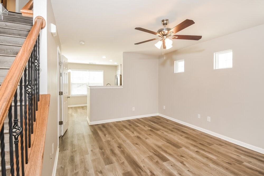 6225 Smoke Ridge Ln - Photo 5 of 17