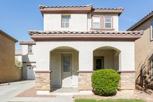 11242 W Garfield St - Photo 1 of 1