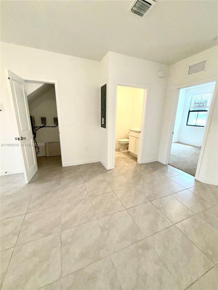 359 Northeast 16th Street - Photo 2 of 48