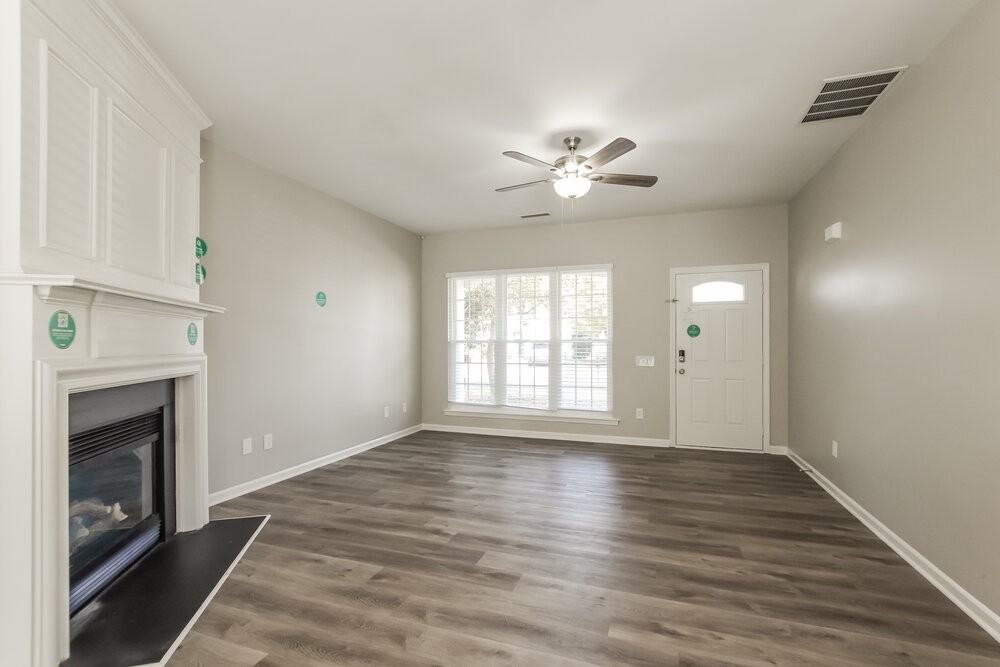 3510 Laurenhurst Ln - Photo 5 of 17