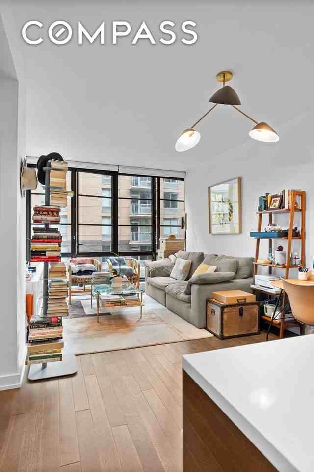 261 W 25th St #4A - Photo 3 of 15