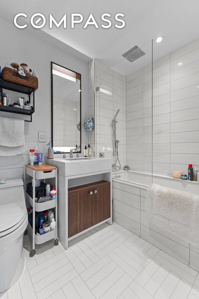 261 W 25th St #4A - Photo 7 of 15