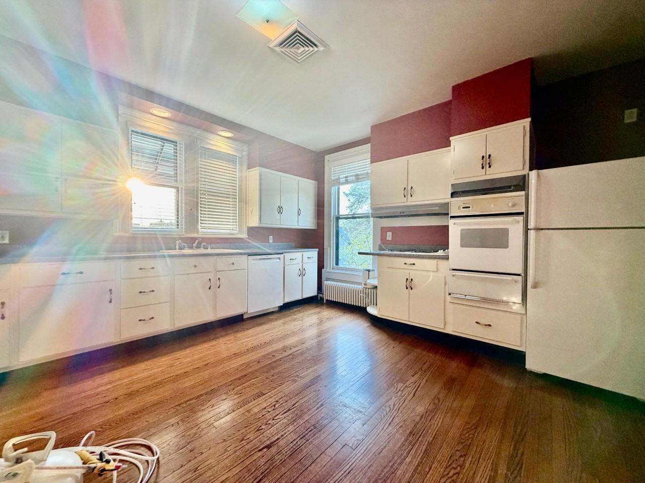 225 N Broadway - Photo 4 of 16