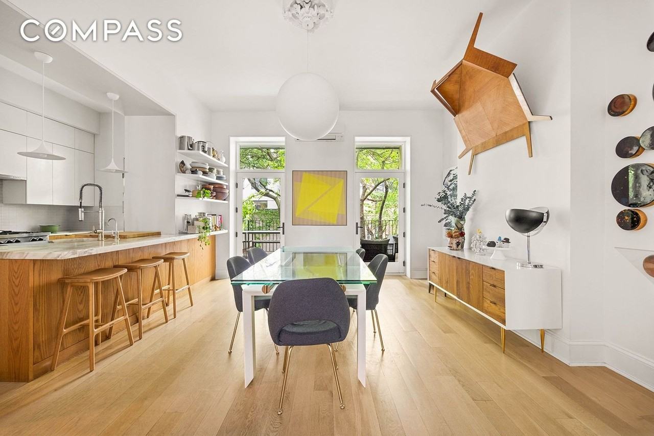 298 State St - Photo 3 of 21