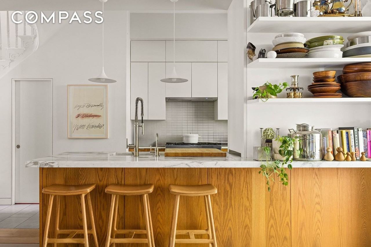 298 State St - Photo 5 of 21