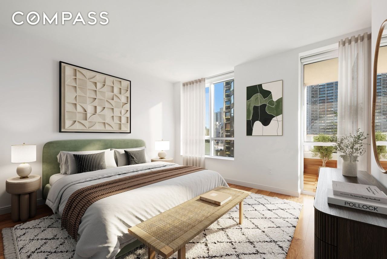 301 E 61st St #9B - Photo 4 of 9