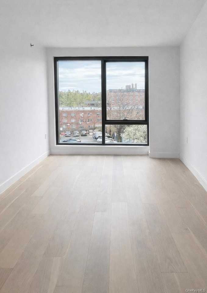 14449 Northern Blvd #411 - Photo 4 of 11