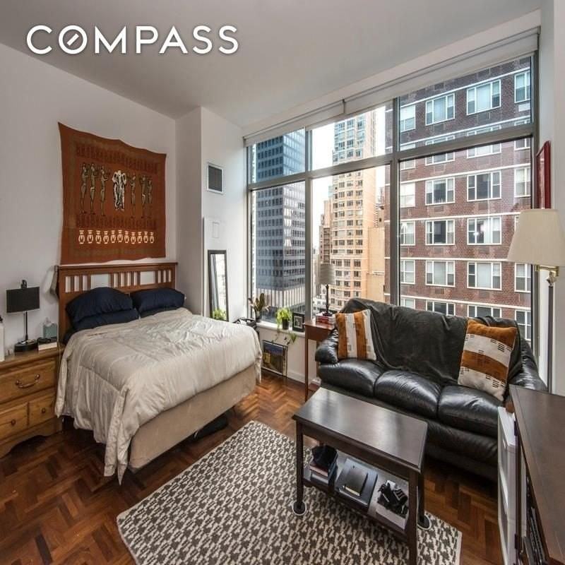 250 E 54th St #22B - Photo 3 of 11