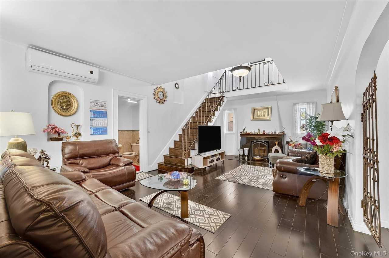 8258 235th St - Photo 3 of 24