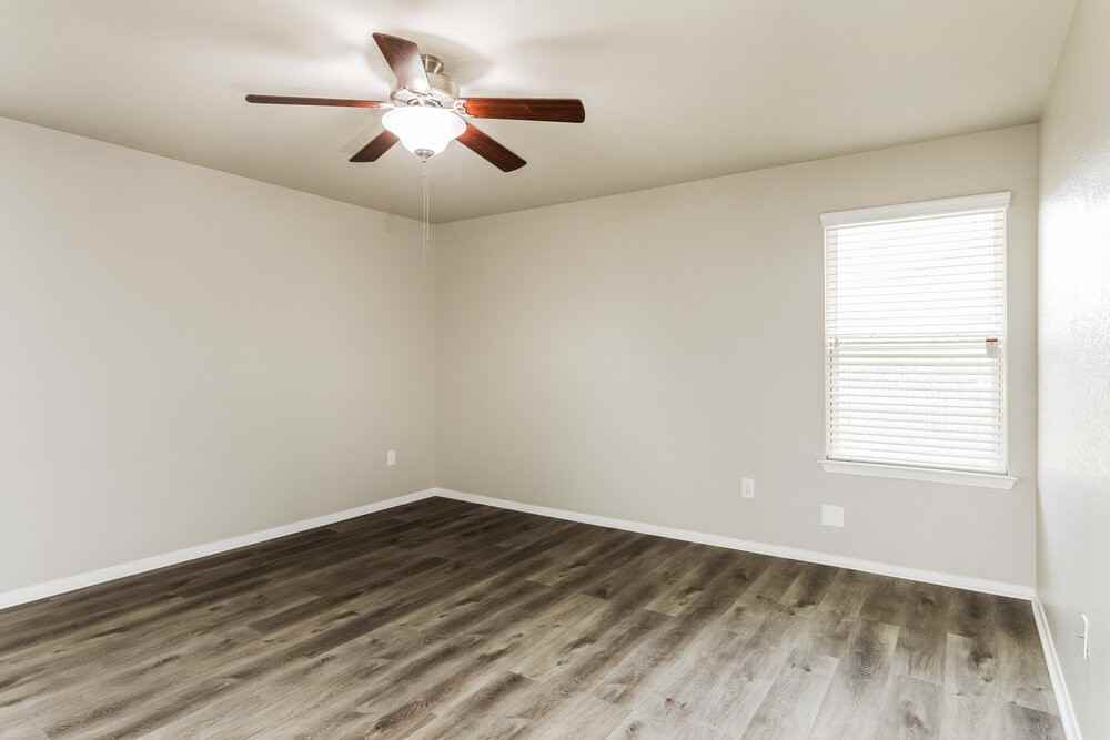 3215 Pedernales Dr - Photo 7 of 16