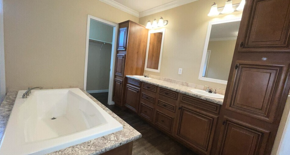 758 Green Rd #1 - Photo 3 of 7