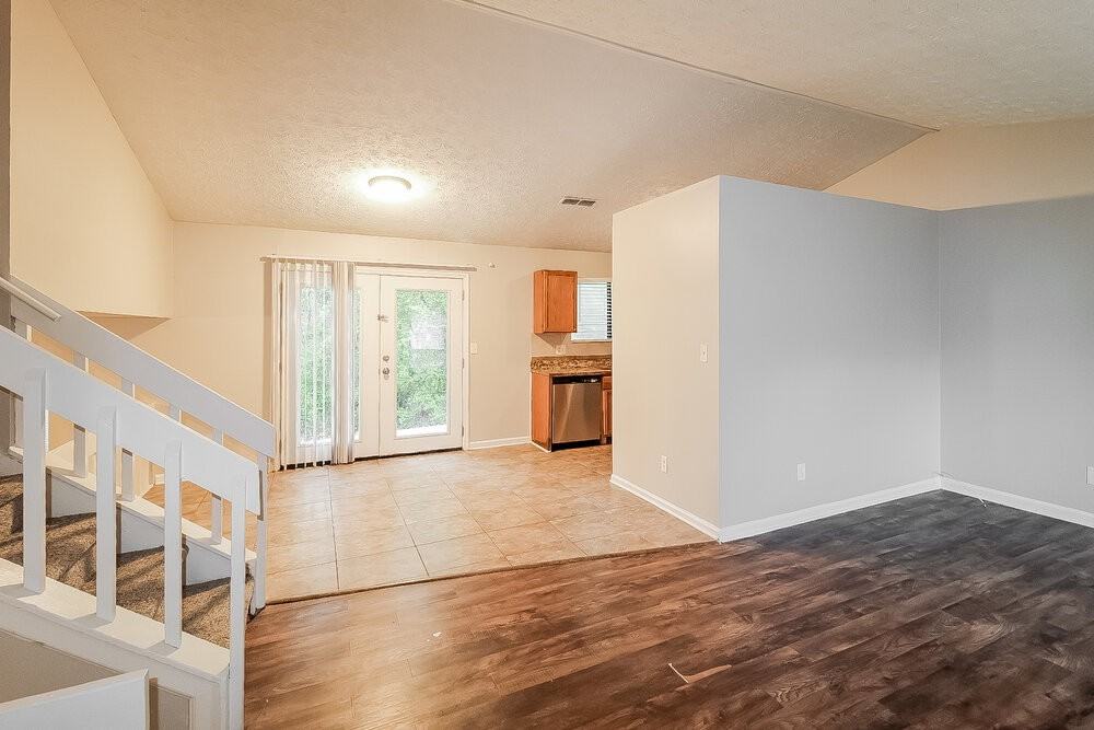 5164 Galbraith Cir - Photo 5 of 18