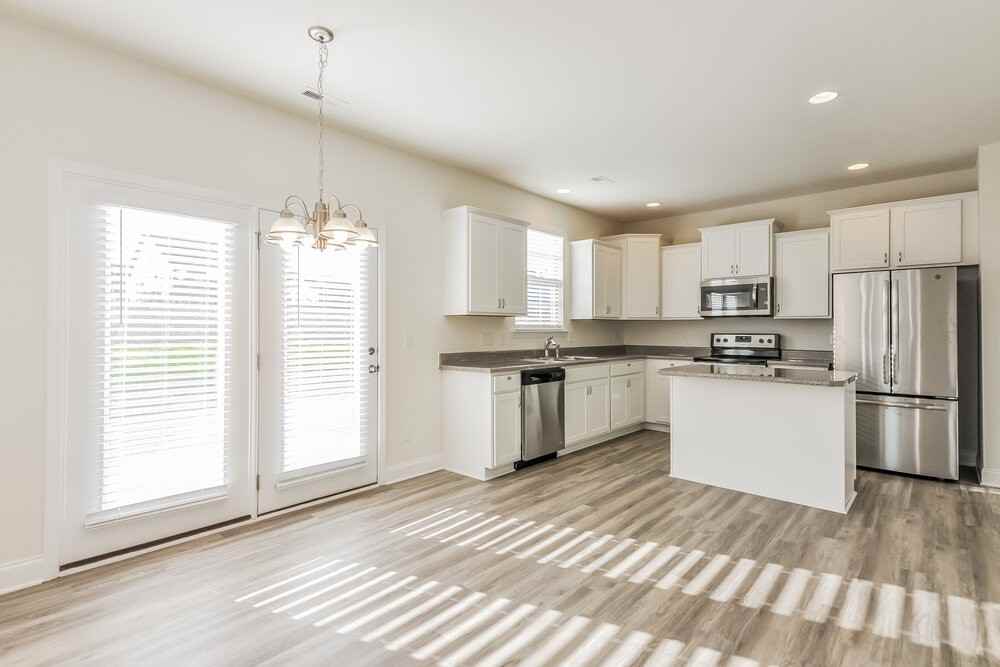 26 Cordova St - Photo 5 of 15