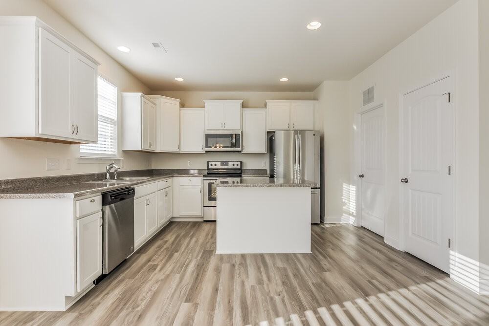 26 Cordova St - Photo 7 of 15