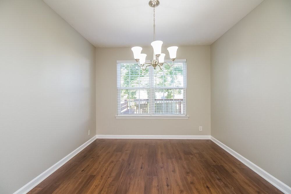 360 Davids Way - Photo 4 of 16