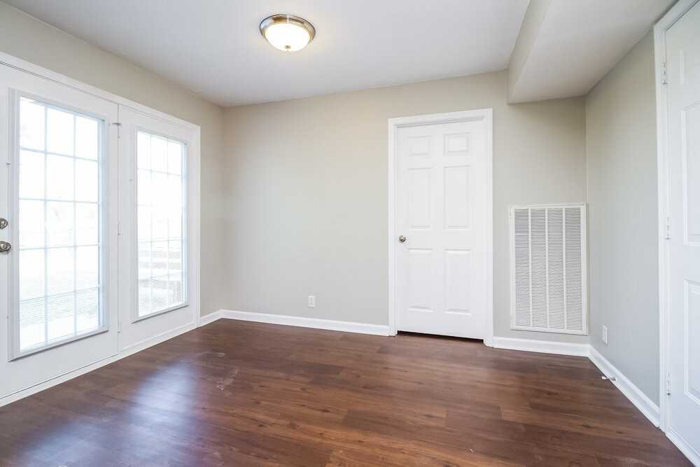 360 Davids Way - Photo 5 of 16