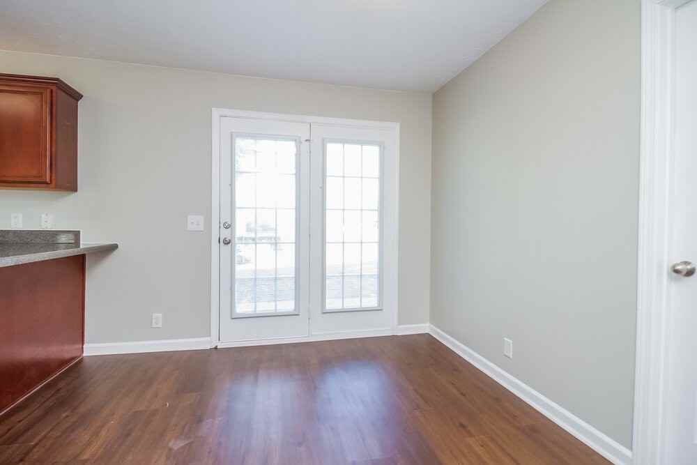 360 Davids Way - Photo 6 of 16