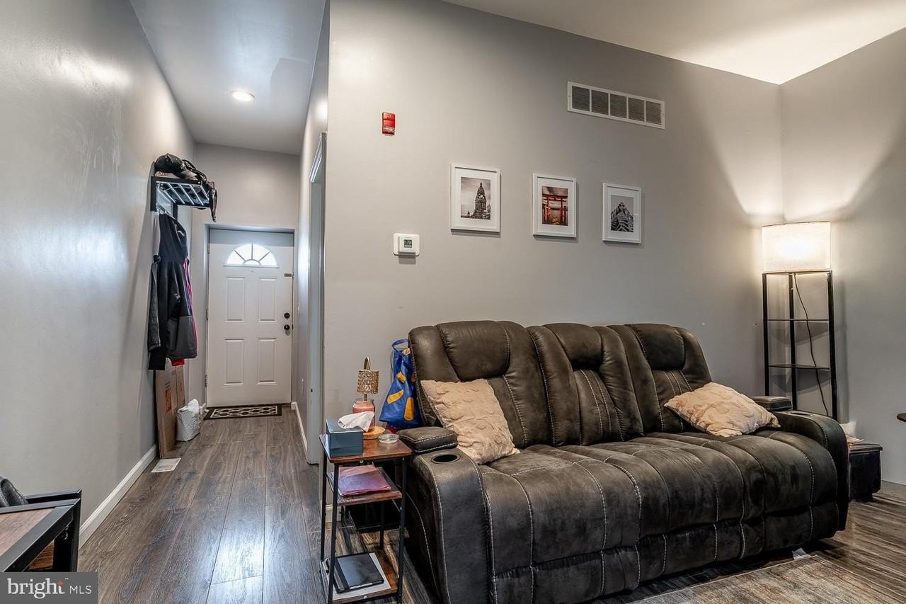 116 S Fellowship Rd - Photo 5 of 15