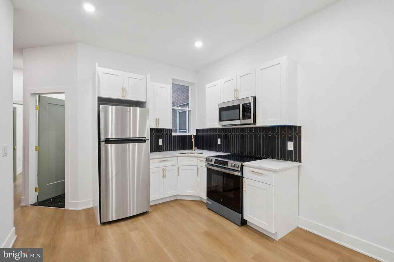 1325 Kerbaugh St #A - Photo 4 of 18