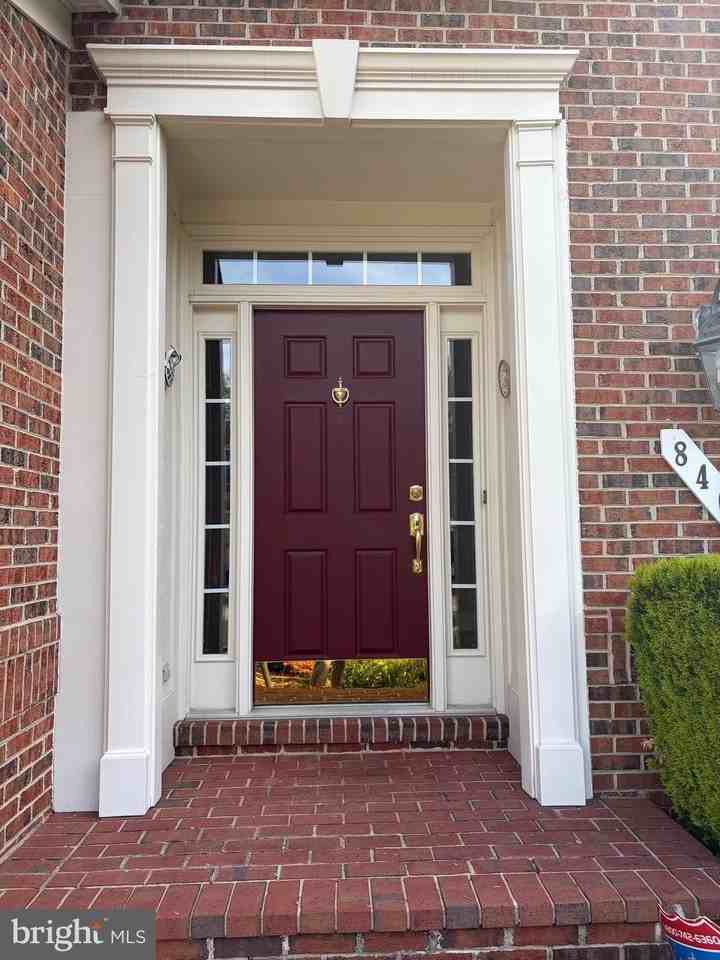 8402 Tysons Trace Ct - Photo 5 of 37