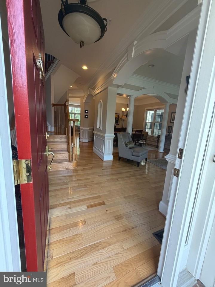 8402 Tysons Trace Ct - Photo 6 of 37