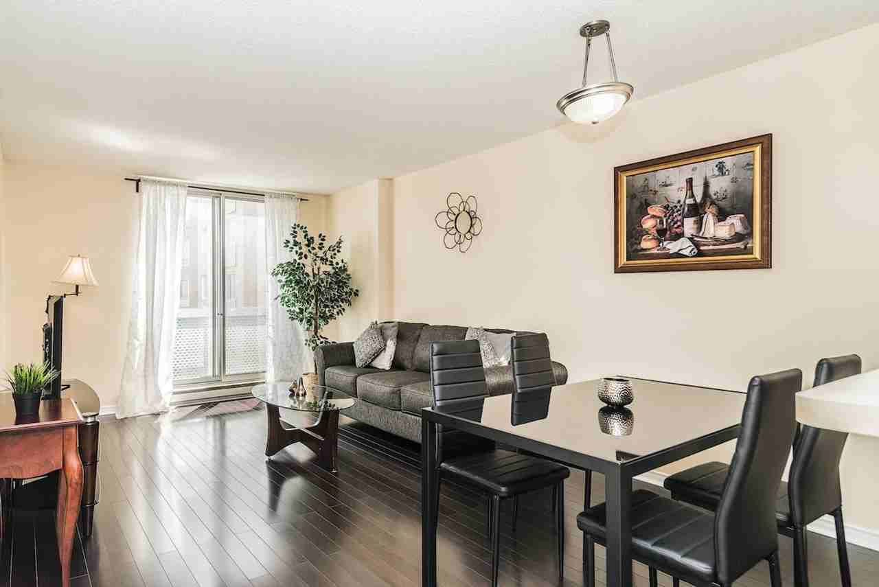 178 Rue Sainte-Catherine E #1261755P - Photo 2 of 19