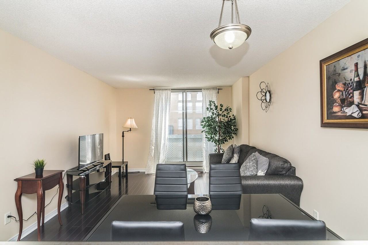 178 Rue Sainte-Catherine E #1261755P - Photo 3 of 19