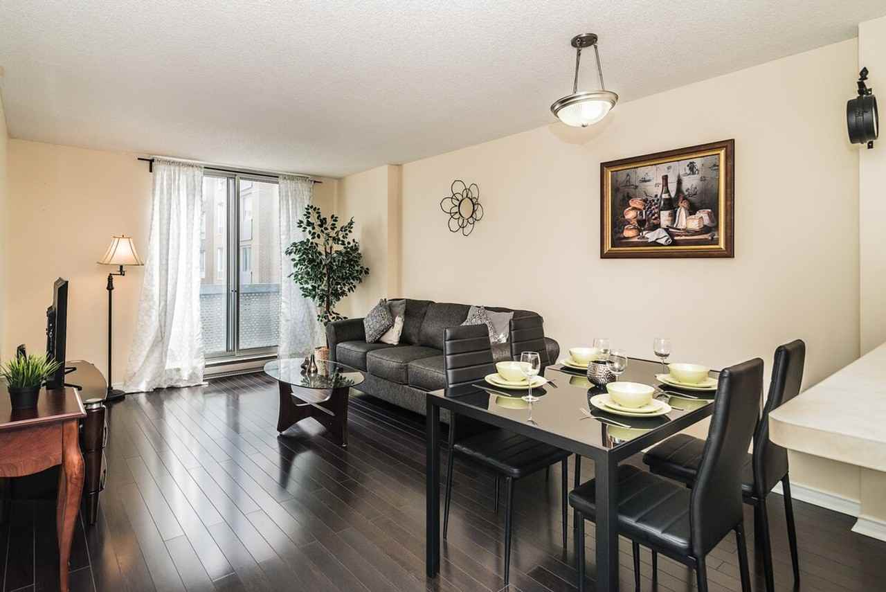 178 Rue Sainte-Catherine E #1261755P - Photo 4 of 19