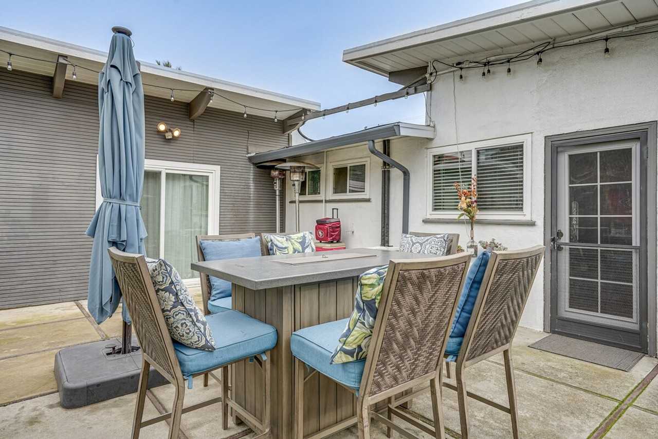 1142 Temple Dr #1305273P - Photo 3 of 24