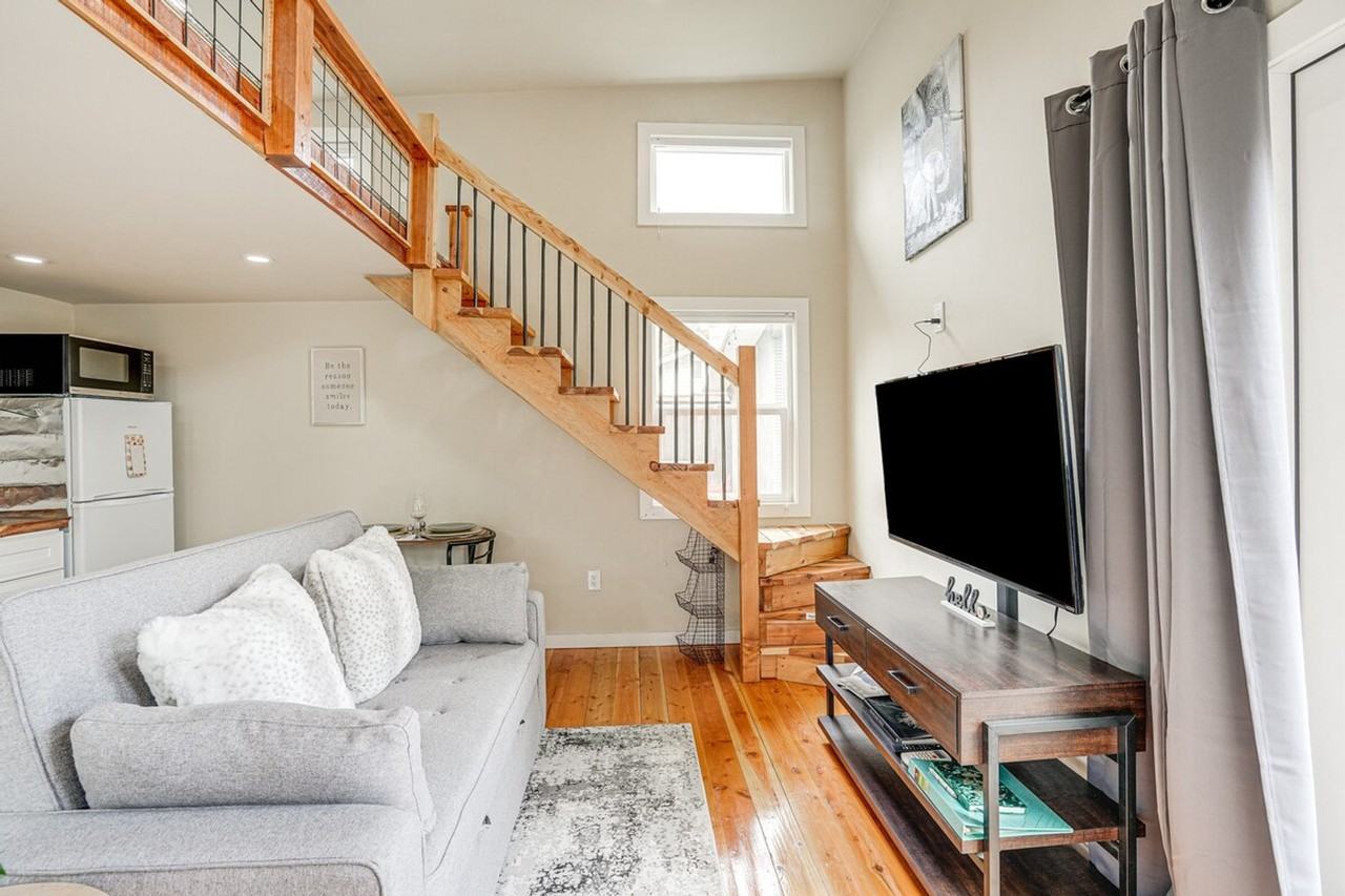 1142 Temple Dr #1305273P - Photo 6 of 24