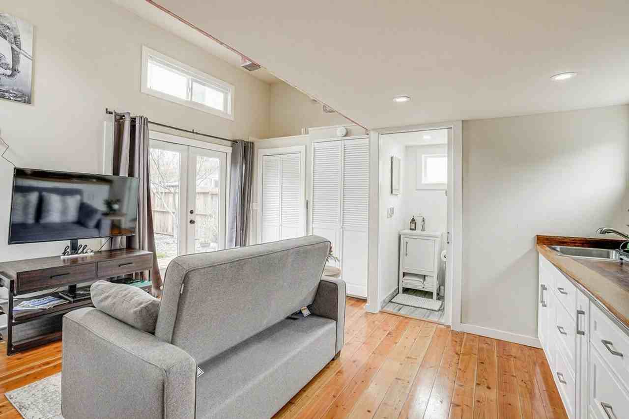 1142 Temple Dr #1305273P - Photo 7 of 24